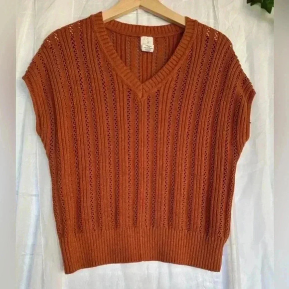 Joie V-Neck Orange Short Sleeve Sweater - Picture 1 of 5